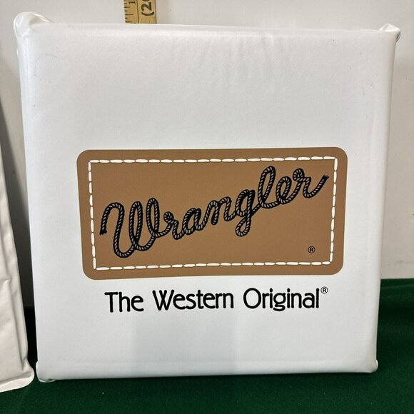 WRANGLER Stadium Rodeo Bleacher Seats 13 x 13 Vintage - Picture 3 of 5